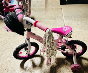 Huffy Minnie Mouse Tricycle