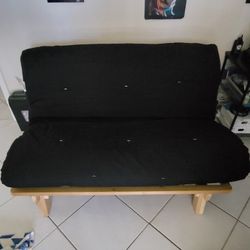 Black Sofa Futon/Lounger