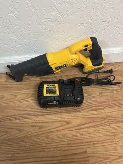 DEWALT 20V MAX Cordless Reciprocating Saw