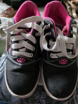 Heelys - Size 3