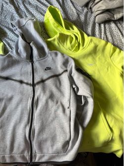 Nike hoodie, Nike tech