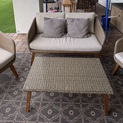 Outdoor wicker living set
