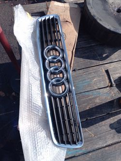 Audi Grille