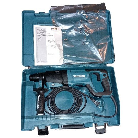 Makita HR2641 1" AVT ROTARY HAMMER Corded, ACCEPTS SDS-PLUS BITS NEW - Open Box $140 or Best Offer!