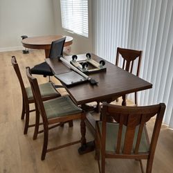 Amish Wooden Dining Table and 4 Chairs