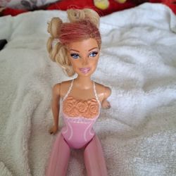 Barbie 2009 Ballerina Blonde 
