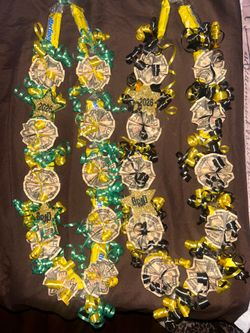 Graduation leis