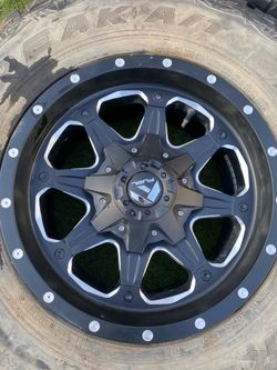 Fuel wheels 17s GM 8 lug 8x180mm