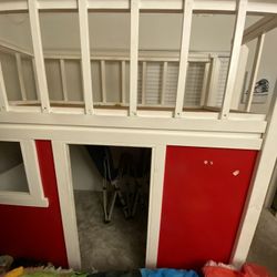 Farm House /Bunk Bed 