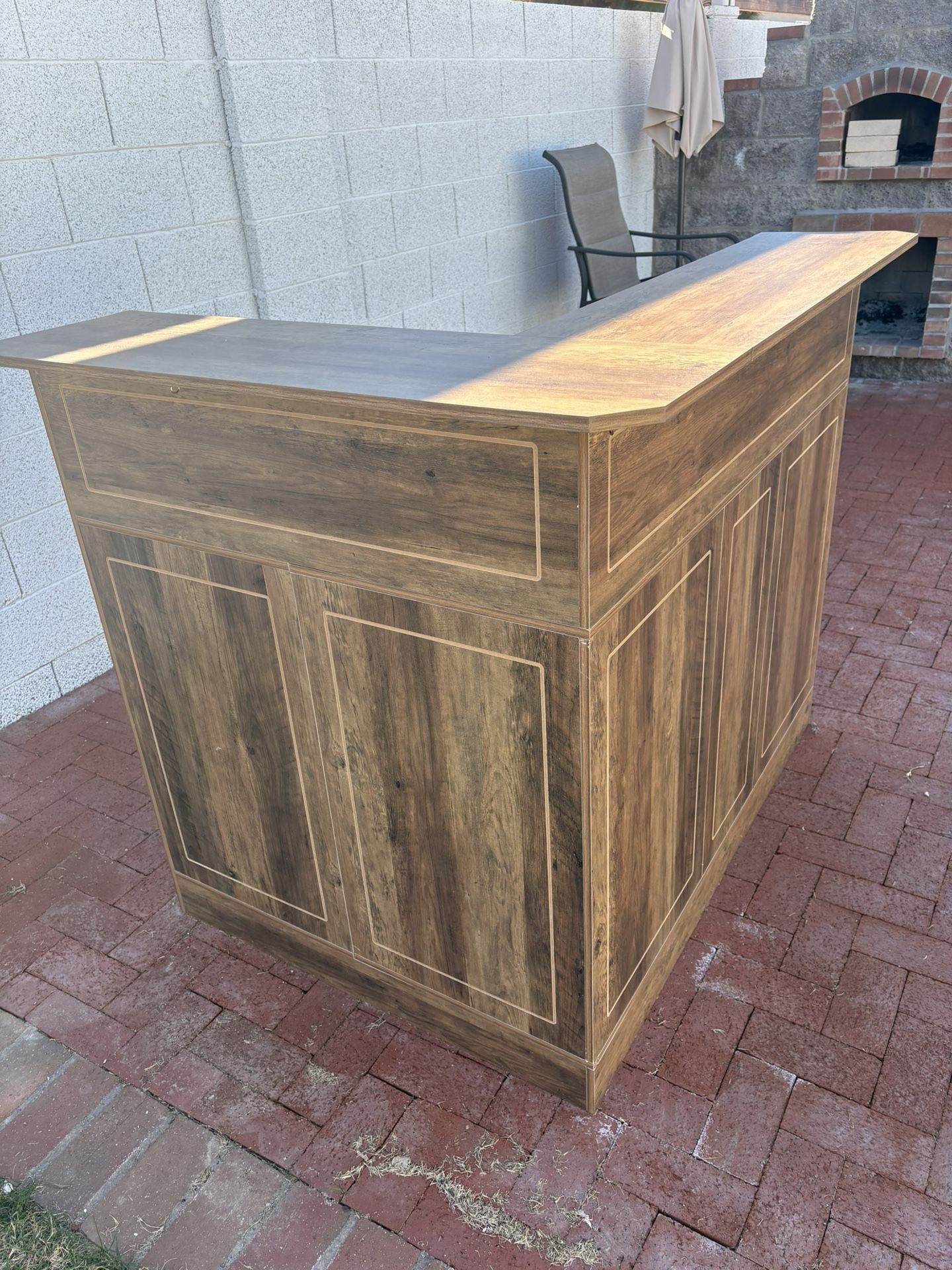 L Shaped Bar (indoor/outdoor)