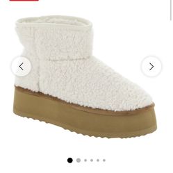 Steven Madden Boots