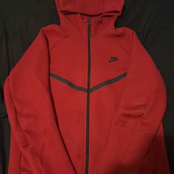 Nike Tech