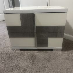 Bedroom End Tables 