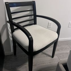 🪑 Black Accent Arm Chair