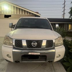 2007 Nissan Titan 4x4 5.6 SE King Cab