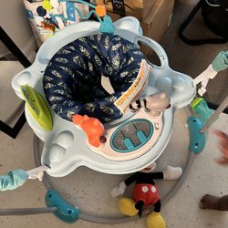 Baby jumper/bouncer