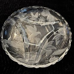 Beautiful Vintage Glass Frosted Hummingbird Divided Chip And Dip Platter 