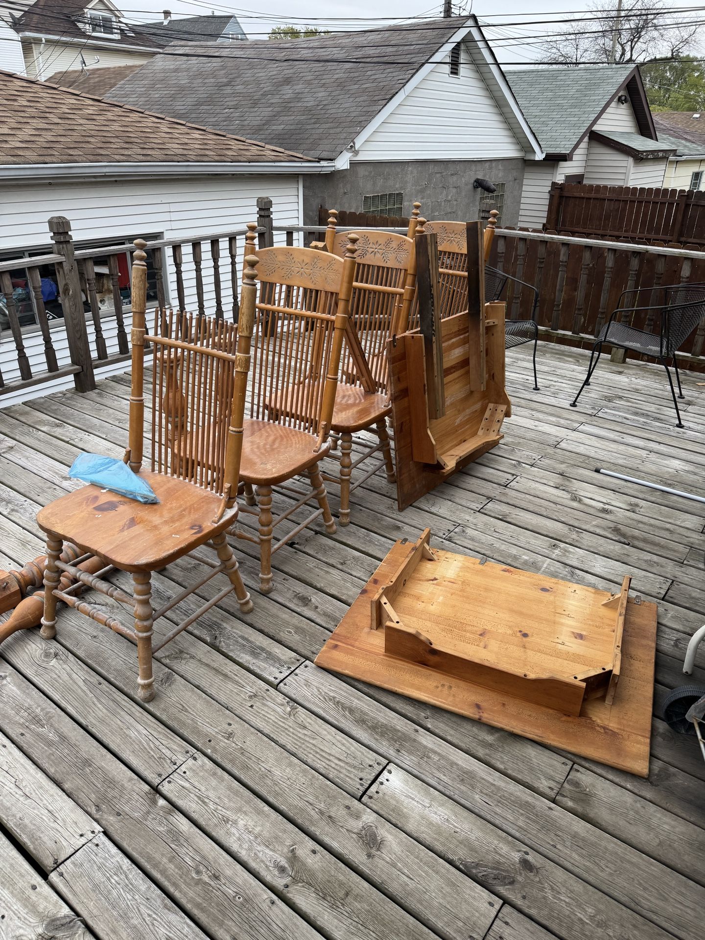 Free Old Table And Chairs