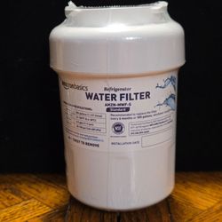 GE Refrigerator Water Filter model: AMZN-MWF-S - White