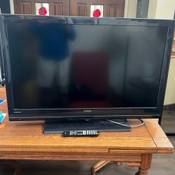 TV Hitachi 40”