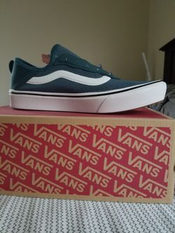 ComfyCush Vans size 8.5
