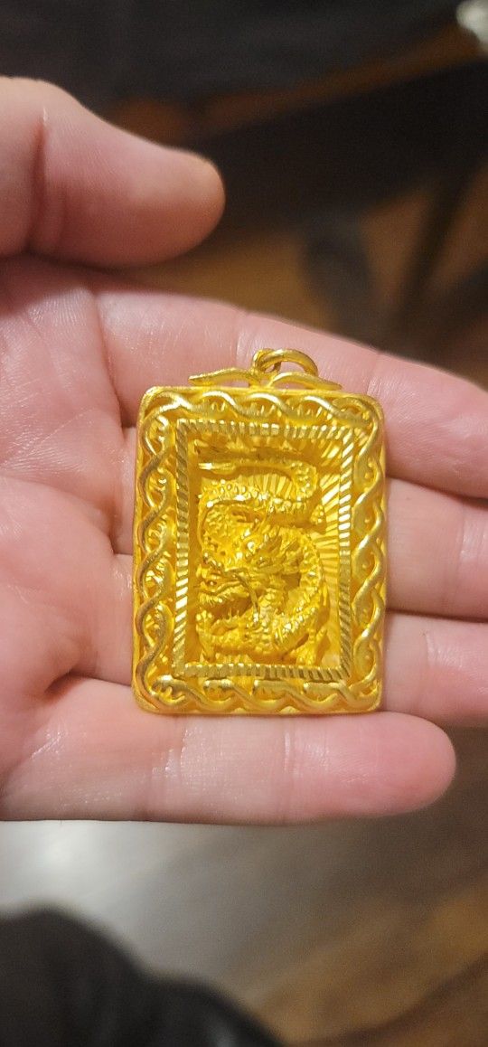 24k Gold, Dragon Pendant 