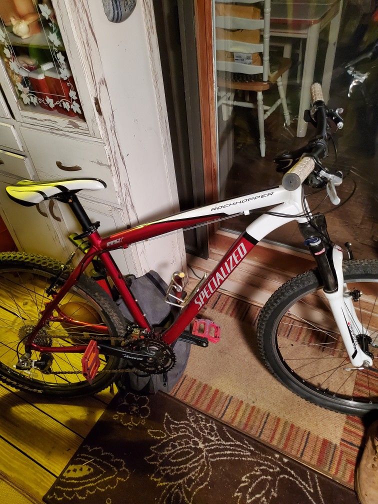 Specialized rockhopper m4 mountain bike deals
