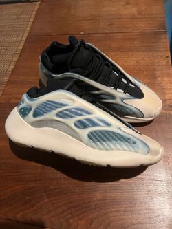 Adidas glow in the dark Yeezys