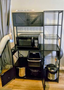 Moving sale (must pick up)
