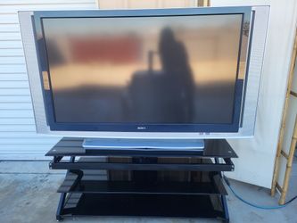 60" Sony SXRD projection TV