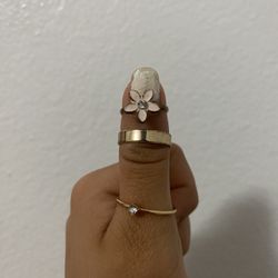 Bundle Of 3 Gold Rings Set