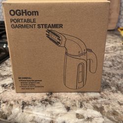 Garmet Steamer.  Brand New In Box