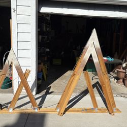 Wedding Arch - Needs Repair - Free