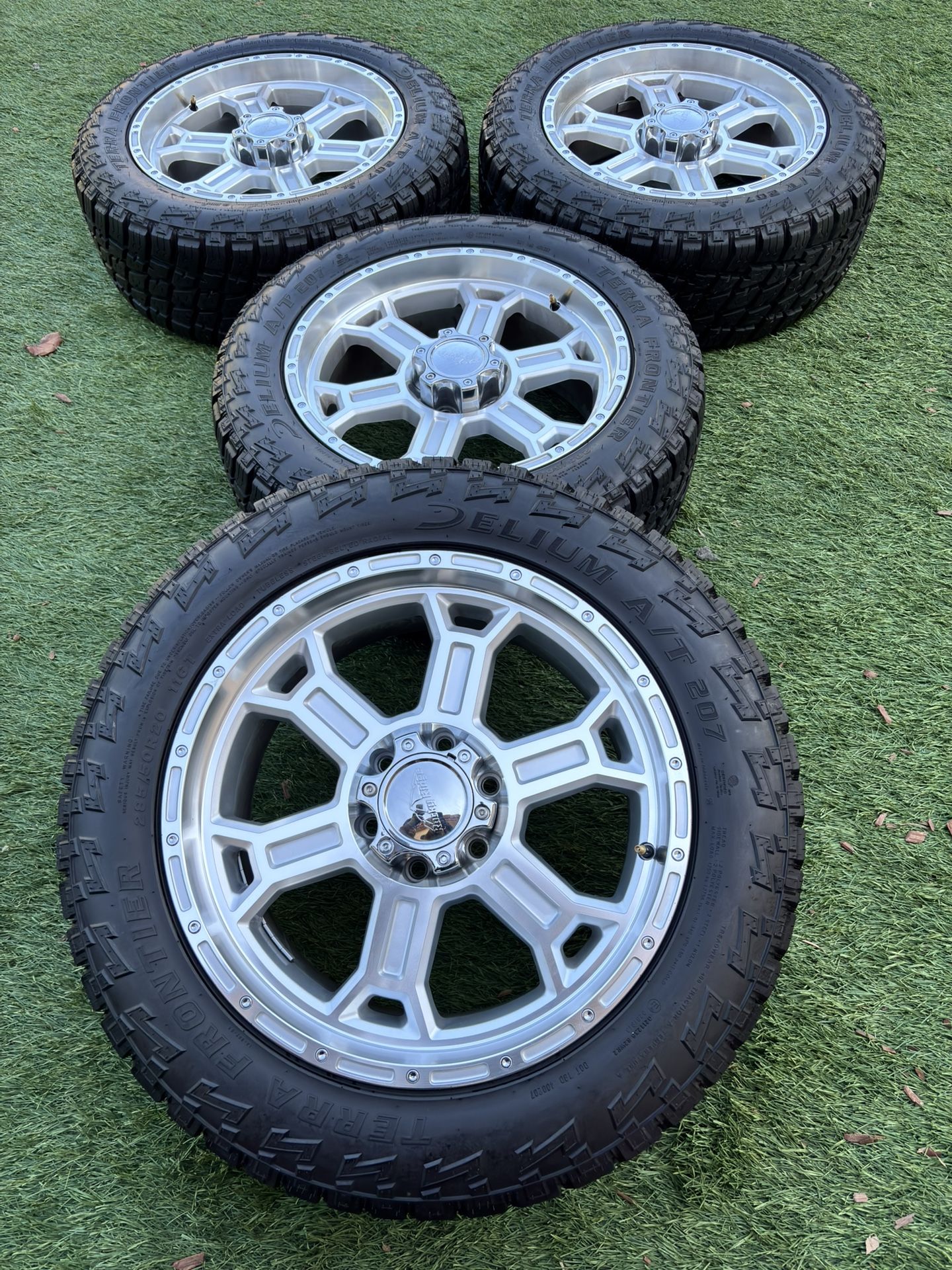 Chevy Silverado Rims And Tires Wheels Tires Chevy Rims 20