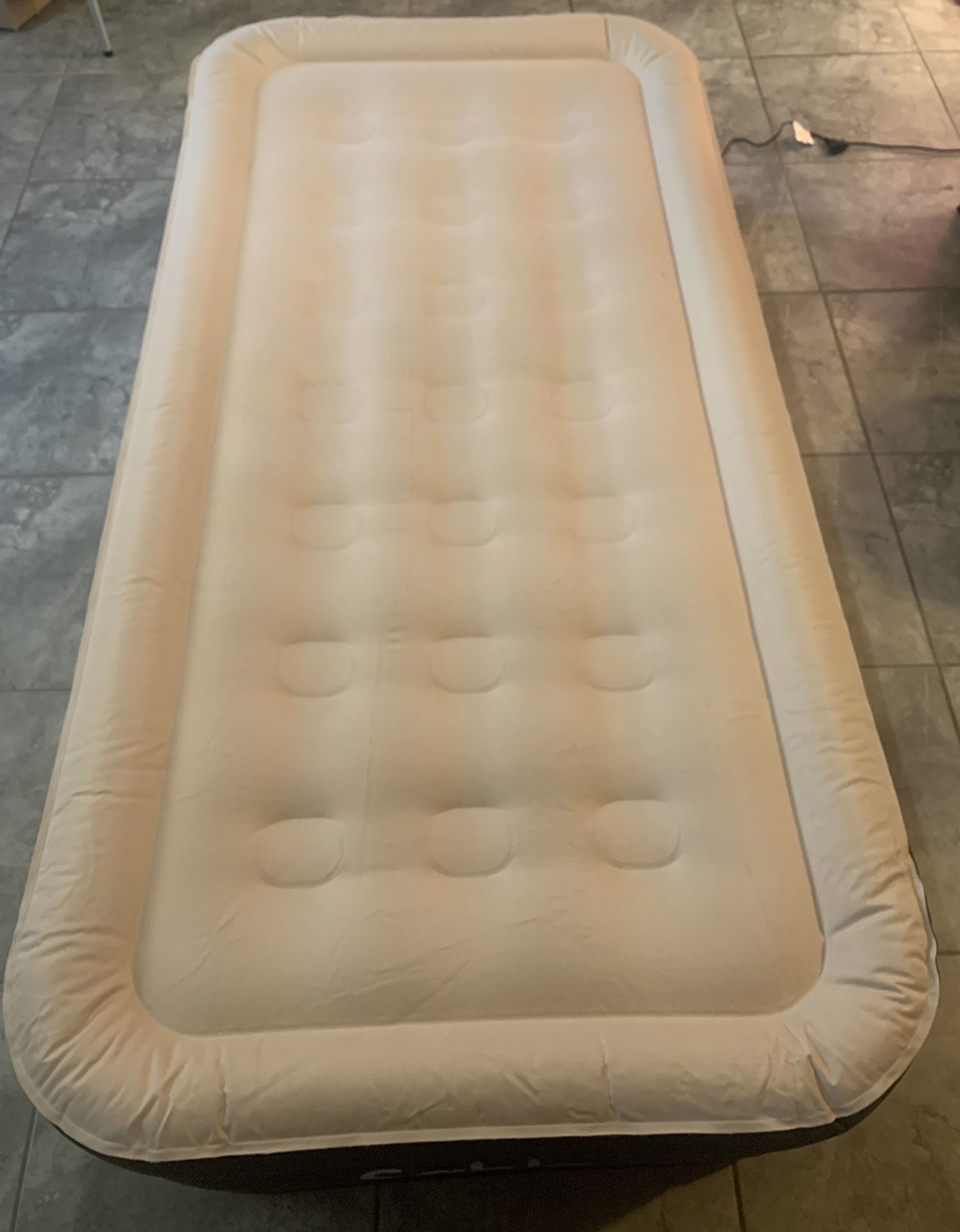 Air Mattress 