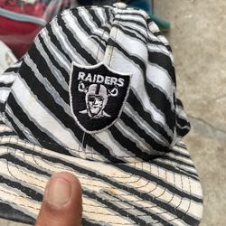  Raiders Zubaz Hat