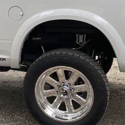 FUEL WHEELS 22 X 10