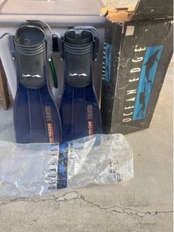 Adult Size Large Fins made in Italy