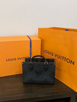 Louis Vuitton Purse - Black