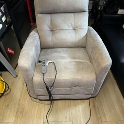 Power Lift Recliner 