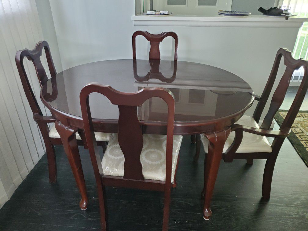 Six chairs dining table