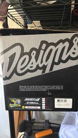 Troy Lee Designs SE4 Helmet