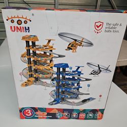 Kids car garage playset/ New
