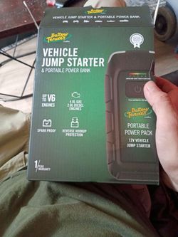 BRAND NEW Vehicle jump starter