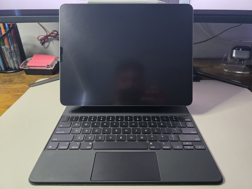 Apple iPad Pro 12.9 Inch A2436, 512 GB,WIFI, With Apple Keyboard And Pencil