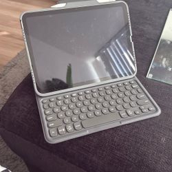 iPad  For Sale W/pin And Keyboard 