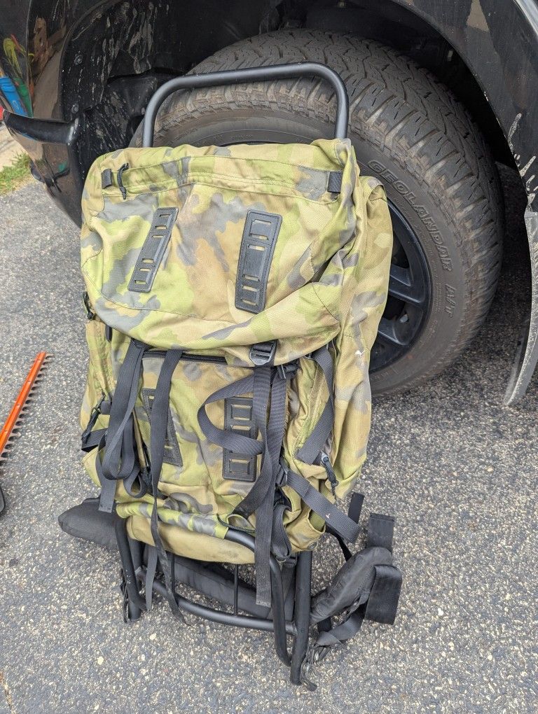 Cabela's Large Hiking Pack