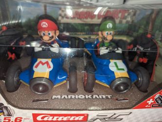 Mario Kart Mach 8 Mario and Luigi RC Cars BNIB