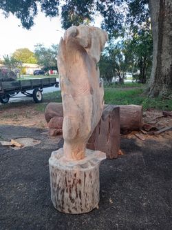 4ft Tall Chainsaw Carved Leaf