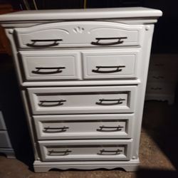 Lovely White Dresser For Sale 
